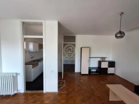 Rent, studio apartment, 33m², Novo naselje, Novi Sad - image 4