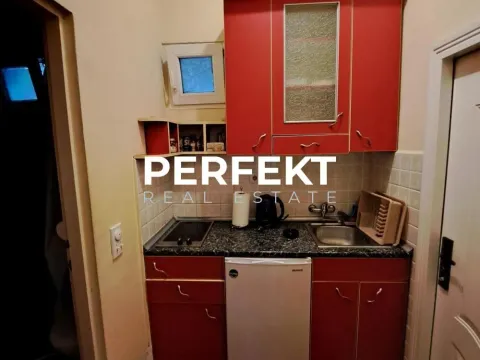 Prodaja, jednosoban stan, 25m², Cvetni Trg, Vračar Sve Podlokacije - image 8