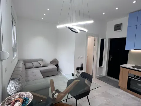 Prodaja, jednosoban stan, 30m², Radanovići, Kotor - image 4