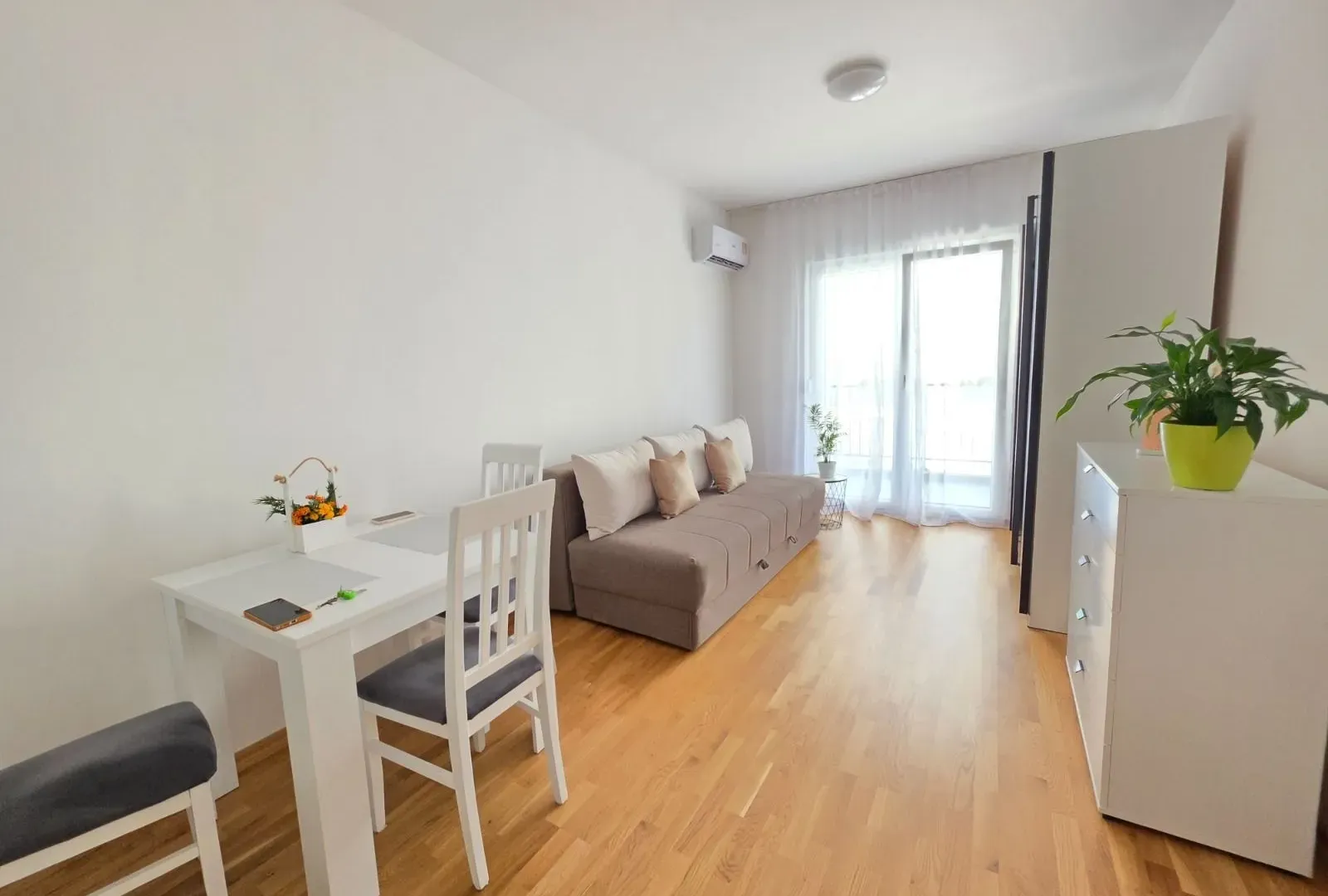 Prodaja, jednosoban stan, 46m², Budva, Crna Gora