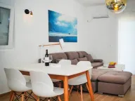 Izdavanje, dvosoban stan, 95m², Mrčevac, Tivat - image 5