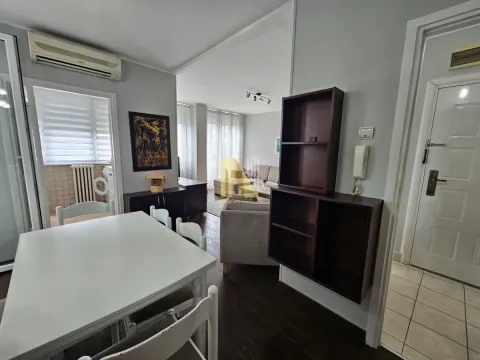 Prodaja, dvosoban stan, 57m², Bulevar Oslobodjenja, Novi Sad Sve Podlokacije - image 4