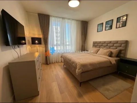 Izdavanje, trosoban stan, 86m², Savski Venac, Beograd - image 6