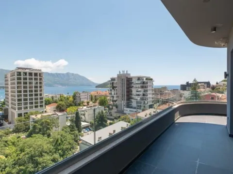 Sale, three bedroom apartment, 149m², Gospoština, Budva - image 10