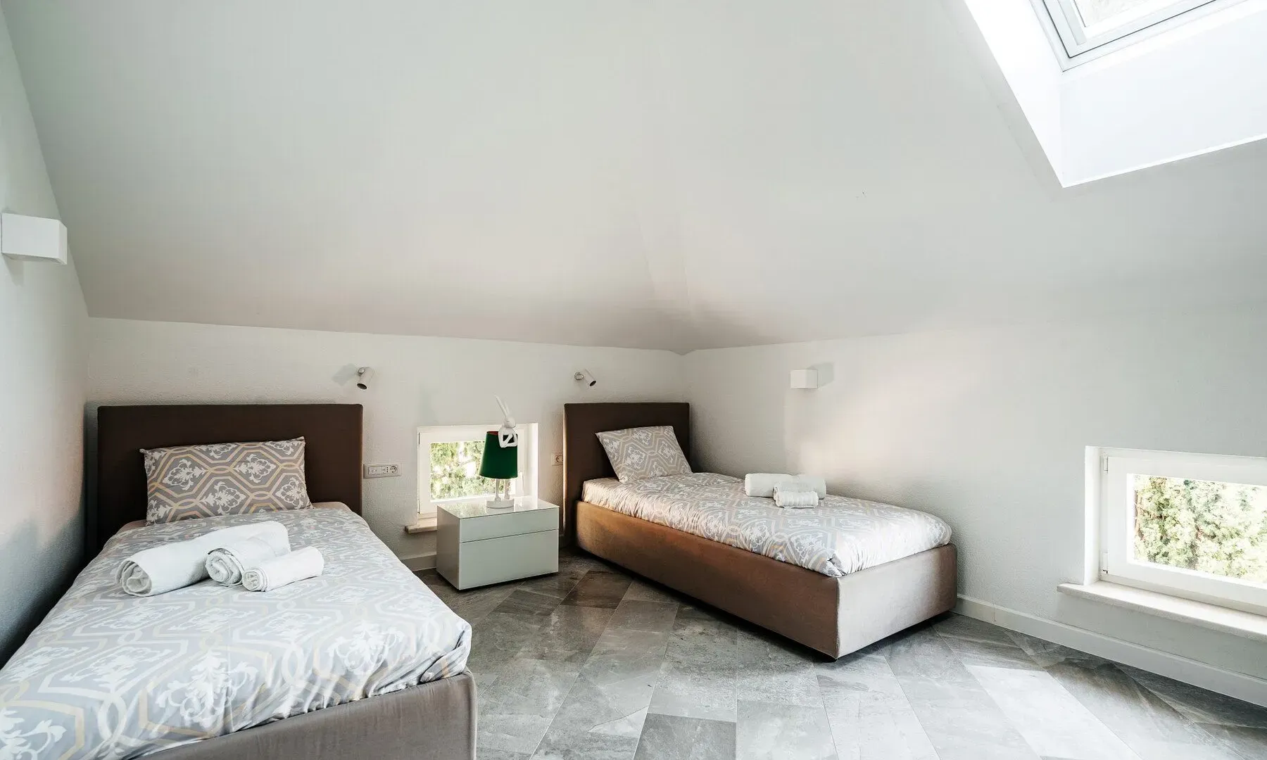Rent, house, 491m², Ljuta, Kotor