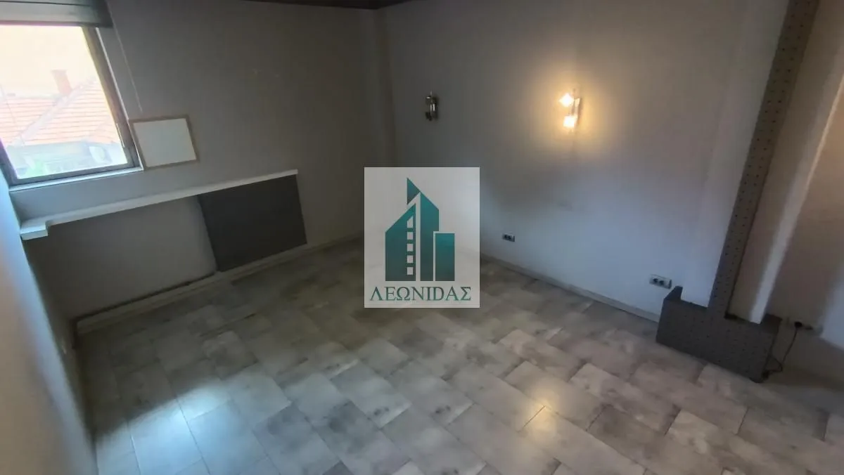Rent, office space, 84m², Medijana, Niš