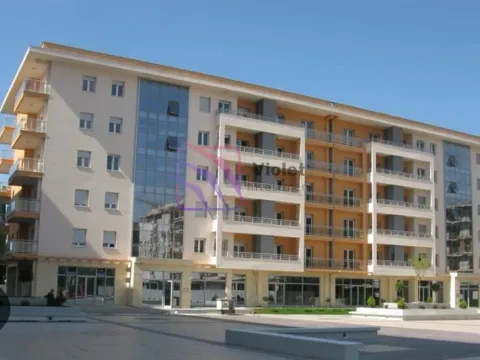 Izdavanje, dvosoban stan, 68m², City Kvart, Podgorica - image 13