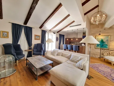 Sale, house, 288m², Stari Grad, Budva - image 9