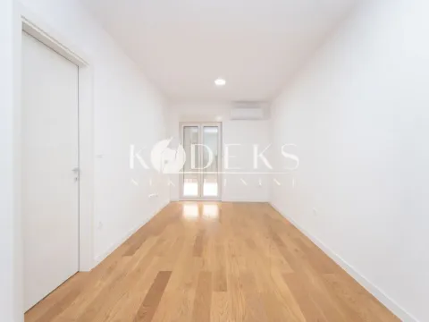 Prodaja, jednosoban stan, 40m², Central Point, Podgorica - image 2