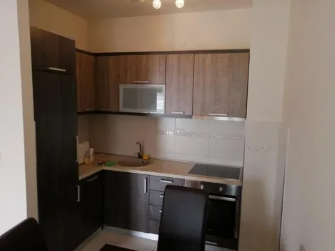 Izdavanje, jednosoban stan, 45m², City Kvart, Podgorica - image 11