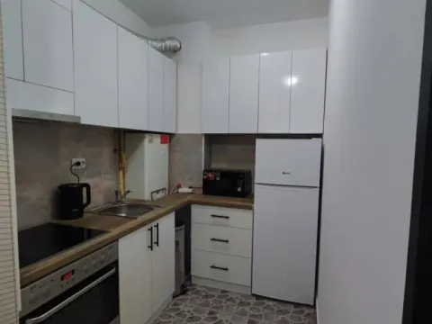 Izdavanje, jednosoban stan, 33m², Telep, Novi Sad Sve Podlokacije - image 1