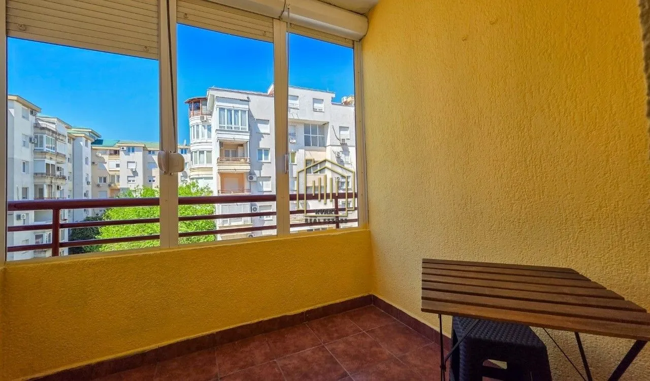 Izdavanje, jednosoban stan, 40m², Zagorič, Podgorica
