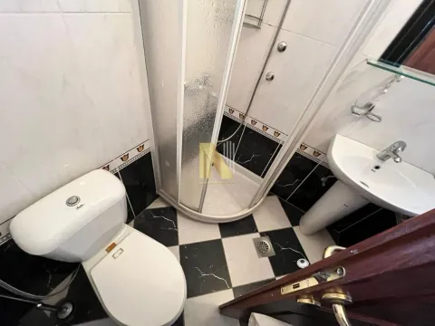 Izdavanje, kuća, 450m², Bulevar Evrope, Novi Sad Sve Podlokacije - image 13