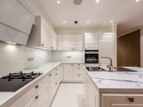 Sale, one bedroom apartment, 115m², Centar, Budva - image 14