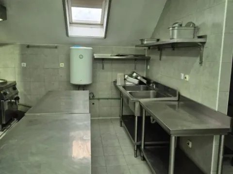 Izdavanje, poslovni prostor, 130m², Zemun Save Kovačevića, Zemun Sve Podlokacije - image 9