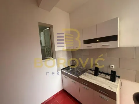 Rent, three bedroom apartment, 70m², Palilula Sve Podlokacije, Beograd - image 4