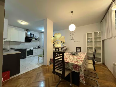 Izdavanje, trosoban stan, 120m², Gorica C, Podgorica - image 15