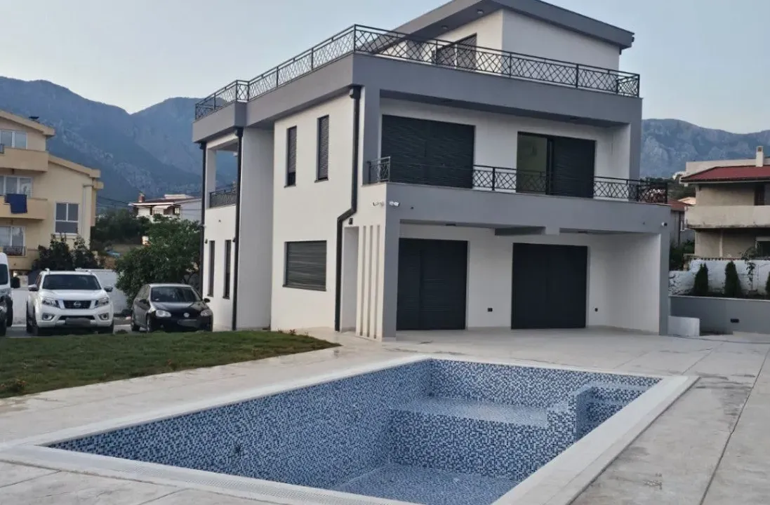 Sale, house, 400m², Bjeliši, Bar