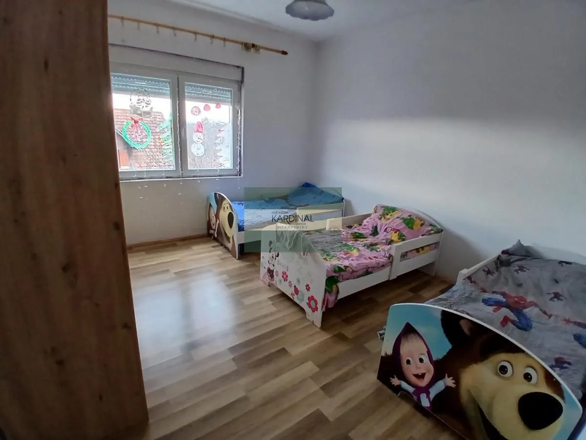 Prodaja, kuća, 330m², Topola, Srbija