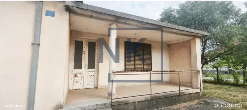 Prodaja, kuća, 120m², Tološi, Podgorica