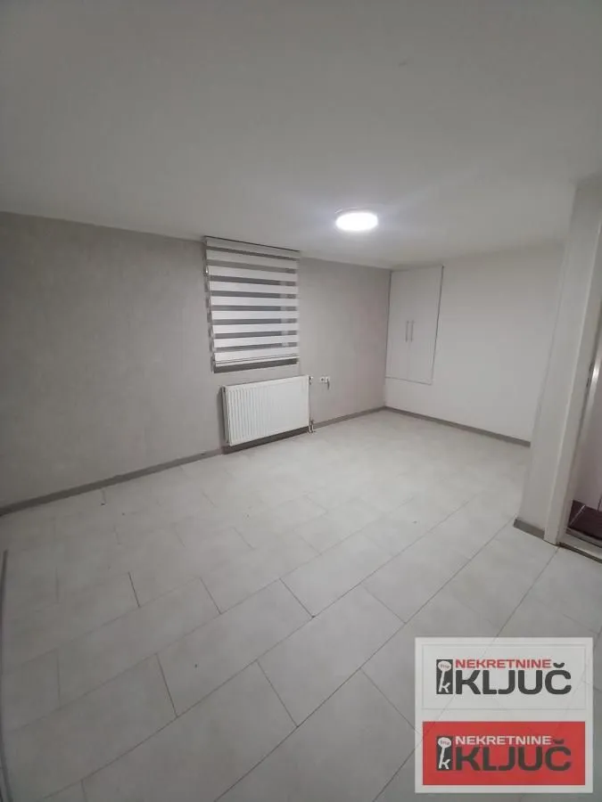 Prodaja, dvosoban stan, 50m², Petrovaradin, Novi Sad