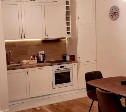 Sale, two bedroom apartment, 69m², Kalimanj, Tivat - image 6