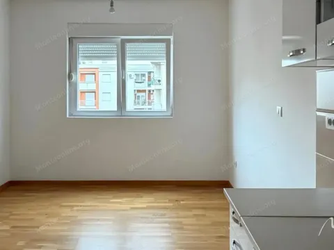 Prodaja, dvosoban stan, 73m², Tuški Put, Podgorica - image 4