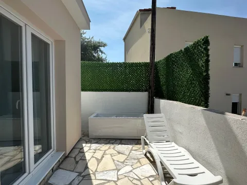 Izdavanje, dvosoban stan, 50m², Mažina, Tivat - image 5