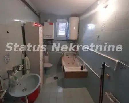 Prodaja, kuća, 200m², Futog, Novi Sad Sve Podlokacije - image 17