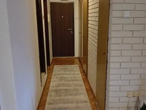 Prodaja, dvosoban stan, 75m², Centar, Podgorica - image 10