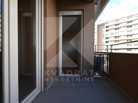 Izdavanje, jednosoban stan, 49m², Central Point, Podgorica - image 12