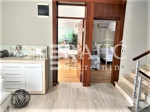 Izdavanje, kuća, 317m², Čukarica, Beograd