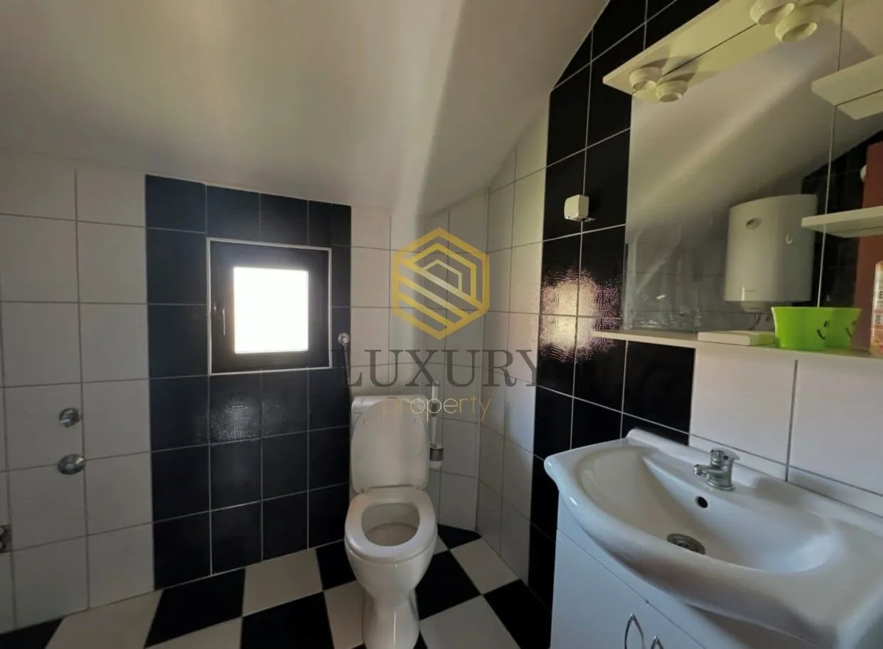 Izdavanje, dvosoban stan, 85m², Zagorič, Podgorica