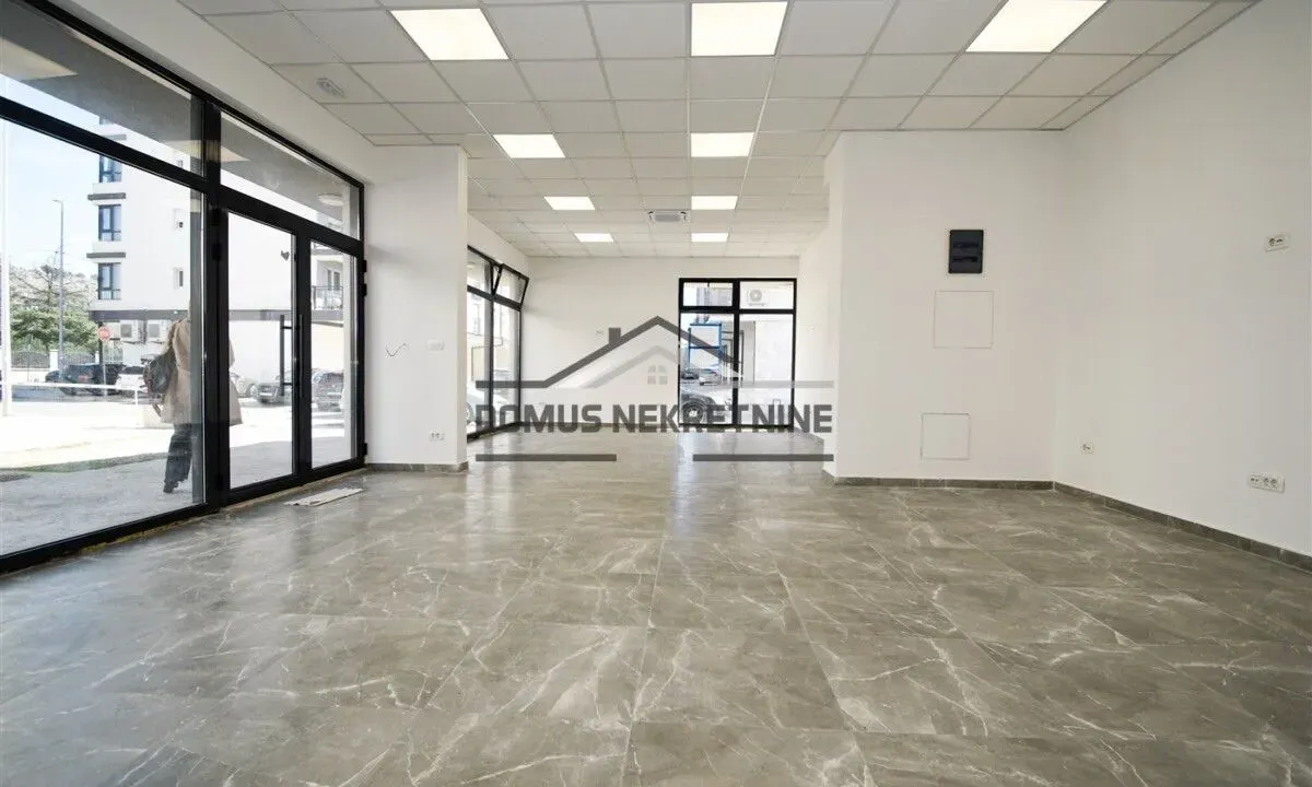 Izdavanje, poslovni prostor, 180m², Dalmatinska ulica, Podgorica