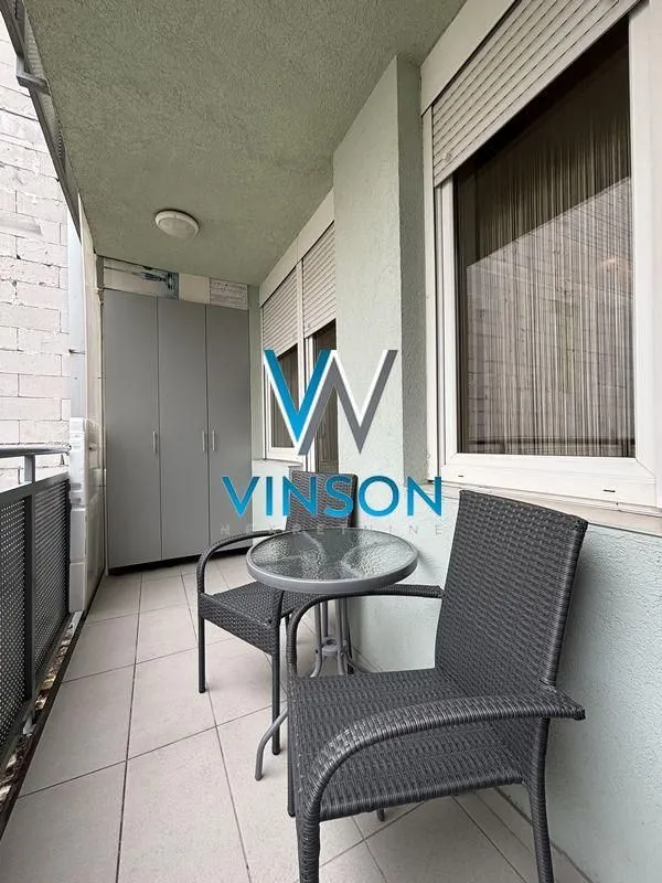 Izdavanje, dvosoban stan, 61m², Centar, Novi Sad
