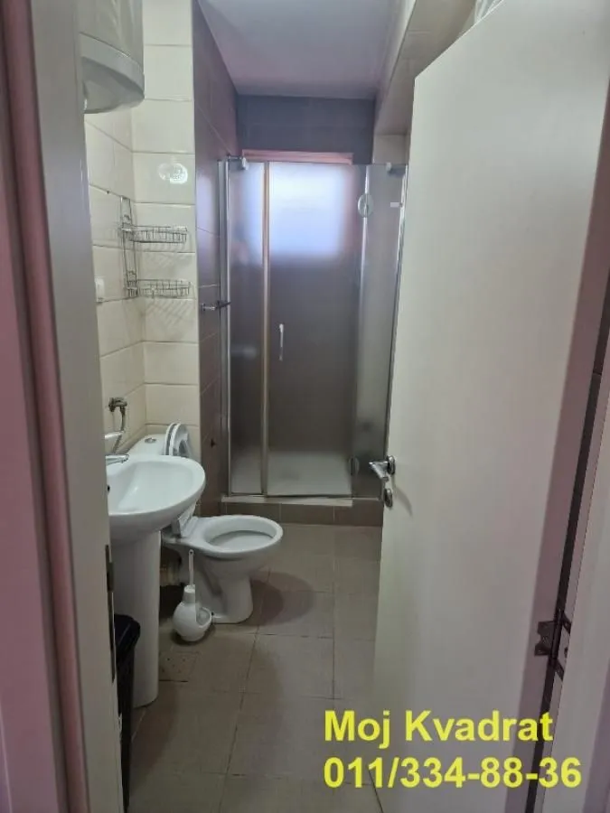 Rent, three bedroom apartment, 90m², Lekino Brdo, Voždovac Sve Podlokacije