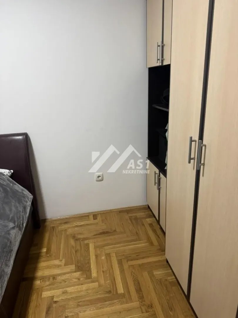 Izdavanje, jednosoban stan, 38m², Rotkvarija, Novi Sad Sve Podlokacije