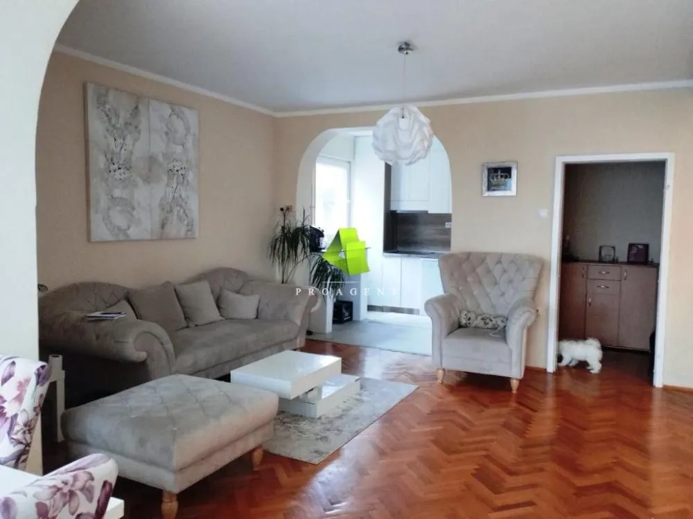 Sale, house, 325m², Palilula, Niš