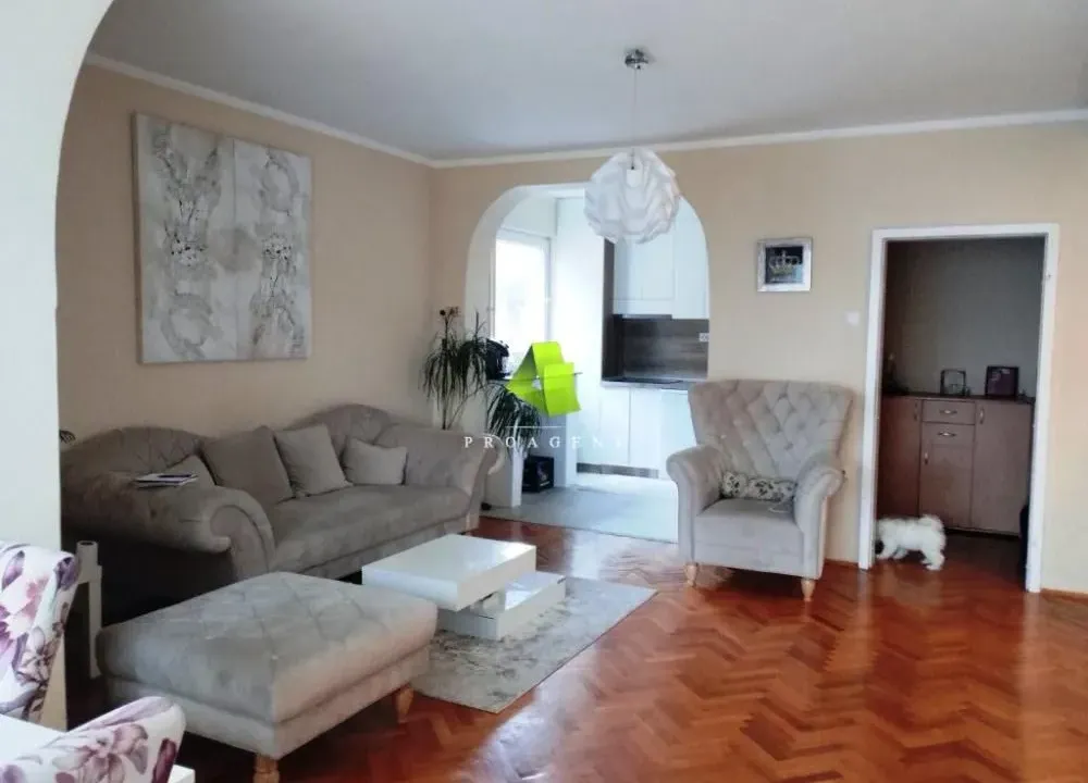 Sale, house, 325m², Palilula, Niš