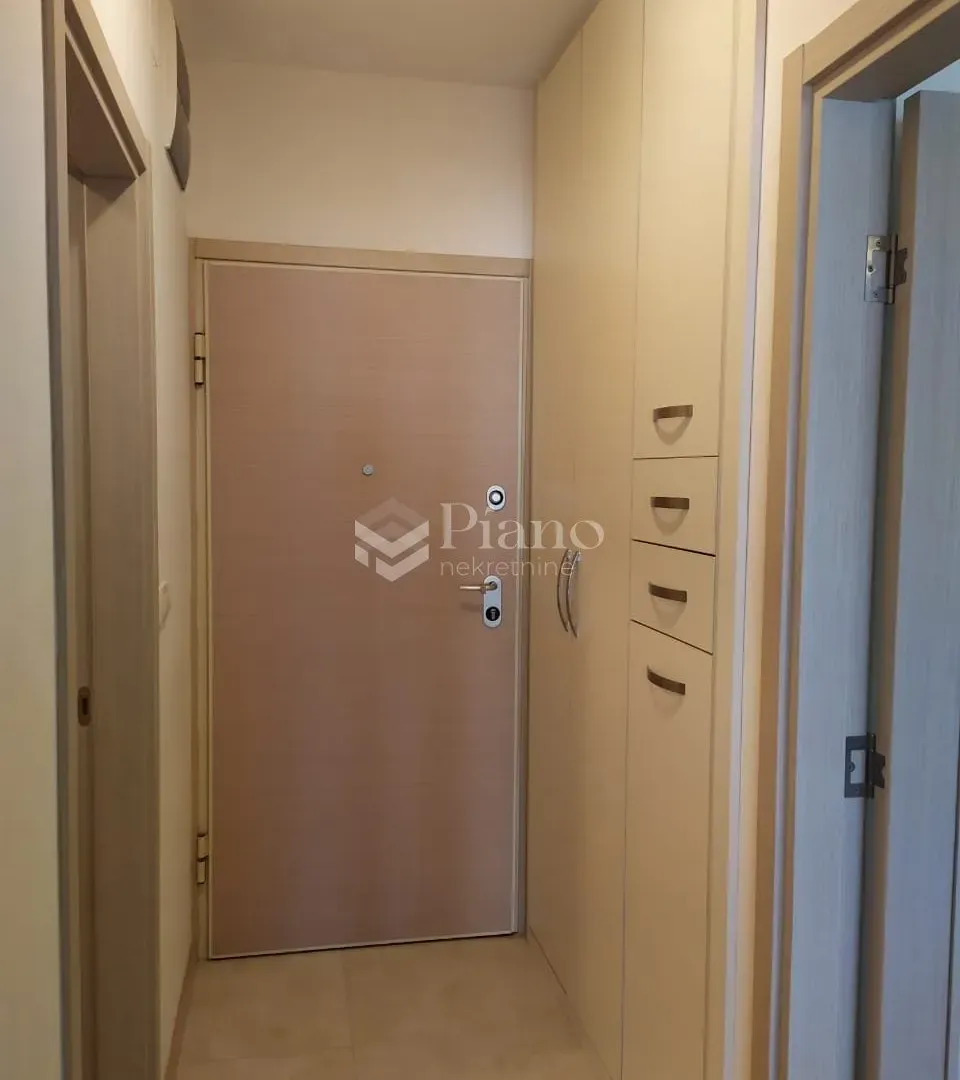 Rent, one bedroom apartment, 47m², City Kvart, Podgorica