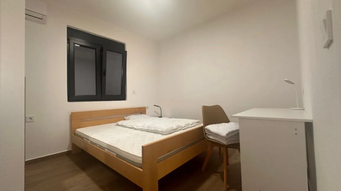 Izdavanje, kuća, 238m², Dobre Vode, Bar