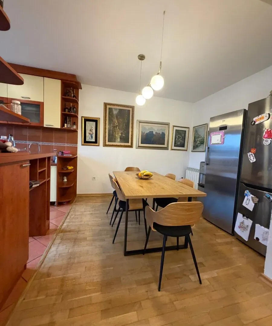Prodaja, trosoban stan, 90m², Preko Morače, Podgorica