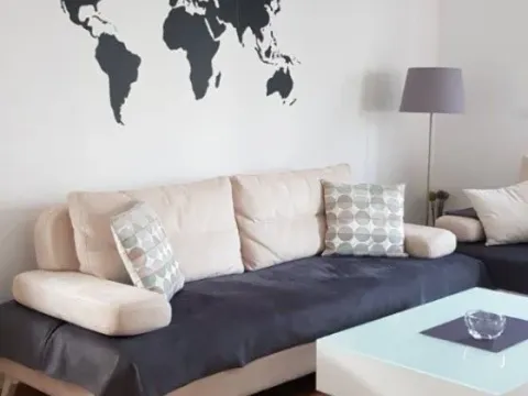 Izdavanje, jednosoban stan, 50m², Stari Aerodrom, Podgorica - image 11