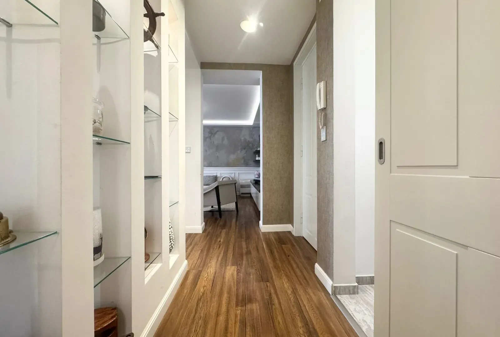 Prodaja, trosoban stan, 122m², Centar, Podgorica