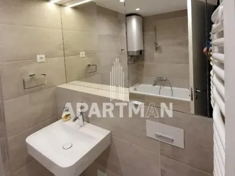 Izdavanje, četvorosoban stan, 125m², Stari Grad, Beograd - image 15