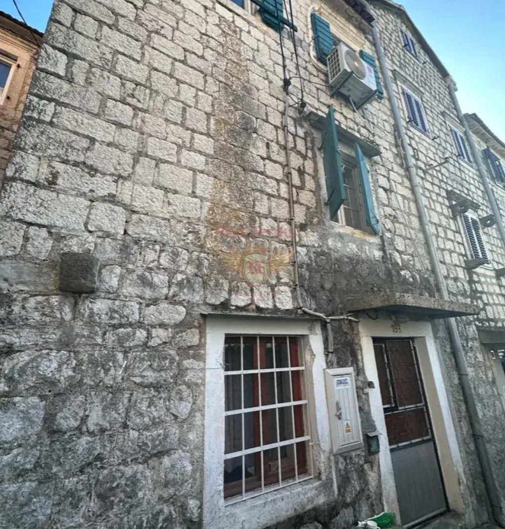 Sale, house, 86m², Dobrota, Kotor