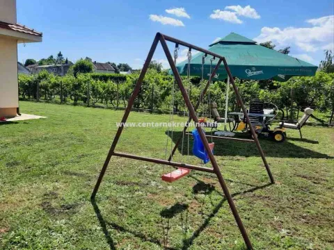 Izdavanje, kuća, 200m², Vranići, Podgorica - image 7