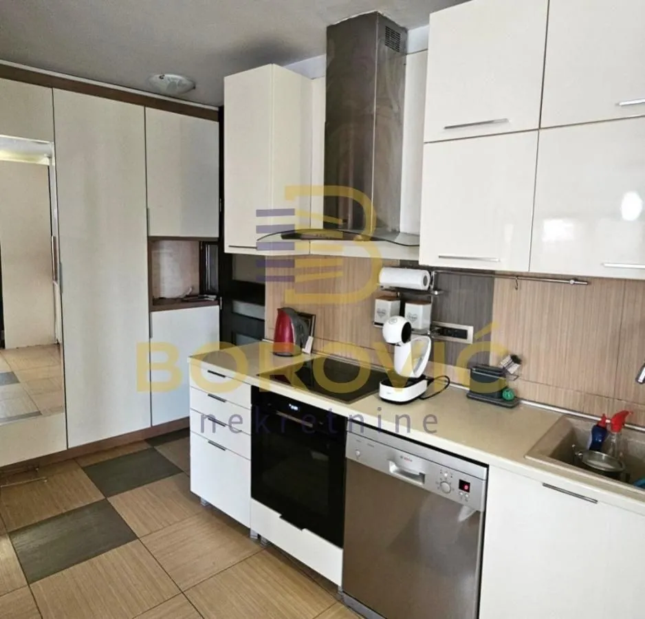 Rent, four bedroom apartment, 114m², Lion, Zvezdara Sve Podlokacije