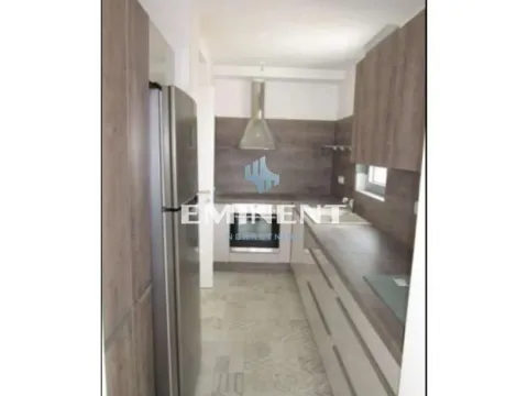 Izdavanje, trosoban stan, 130m², Kalenić Pijaca, Vračar Sve Podlokacije - image 9