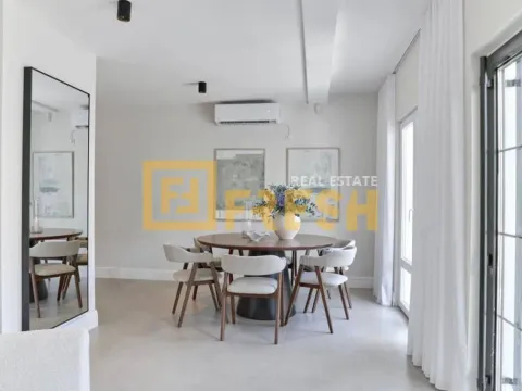 Sale, house, 181m², Kotor, Crna Gora - image 19